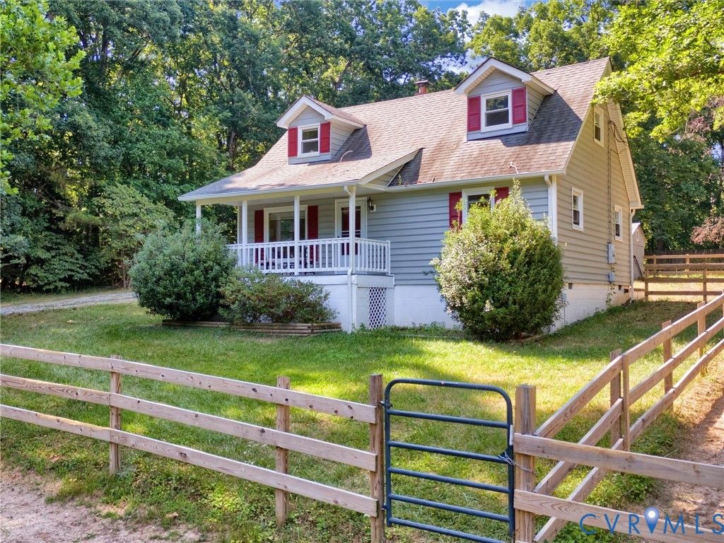 2556 Mountain View Rd, Powhatan, VA 23139