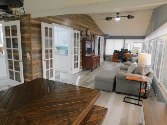 529 Hemingway Terrace 8, Fort Pierce, FL 34982