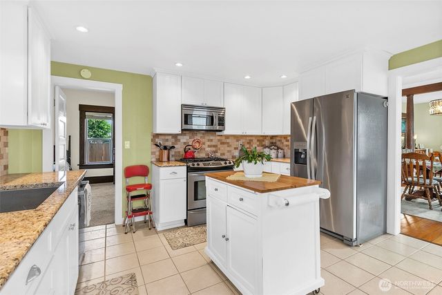 722 Alder Avenue, Sumner, WA 98390