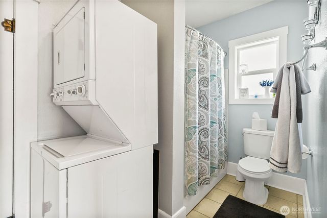 722 Alder Avenue, Sumner, WA 98390
