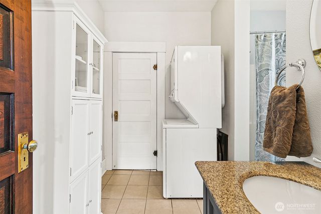 722 Alder Avenue, Sumner, WA 98390