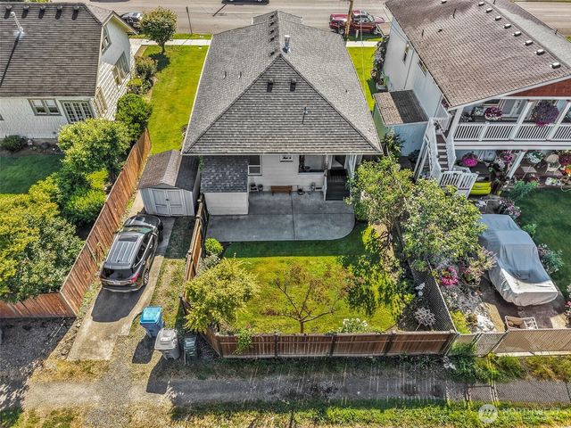 722 Alder Avenue, Sumner, WA 98390