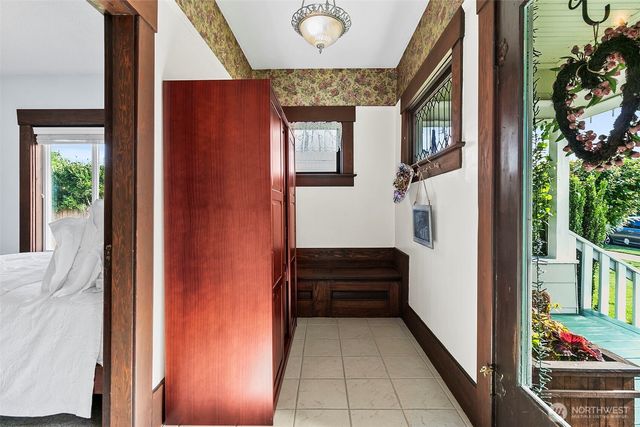 722 Alder Avenue, Sumner, WA 98390