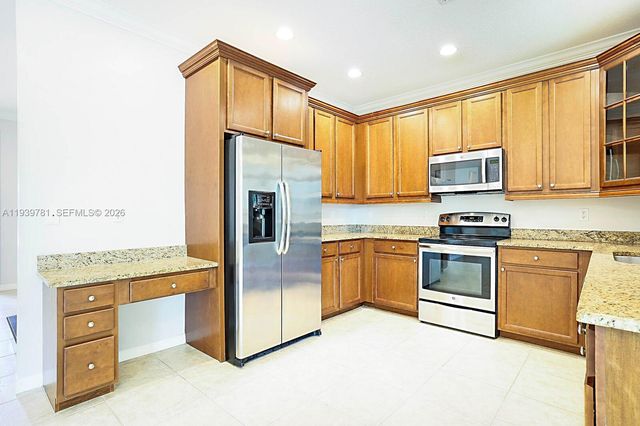 4631 Mediterranean Cir, Palm Beach Gardens, FL 33418