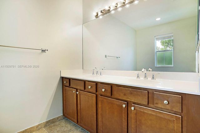 4631 Mediterranean Cir, Palm Beach Gardens, FL 33418