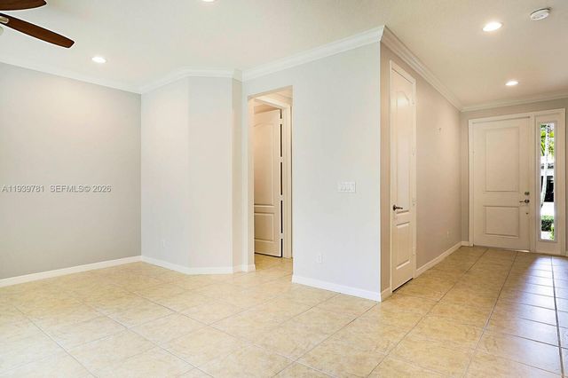 4631 Mediterranean Cir, Palm Beach Gardens, FL 33418