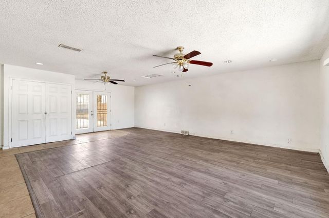 2151 S Bardell Avenue, Fresno, CA 93706