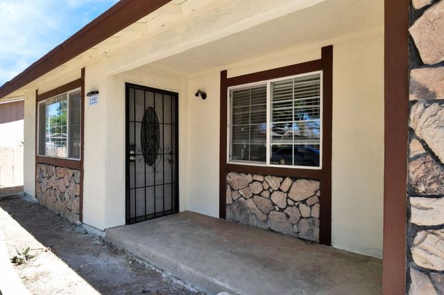 2151 S Bardell Avenue, Fresno, CA 93706