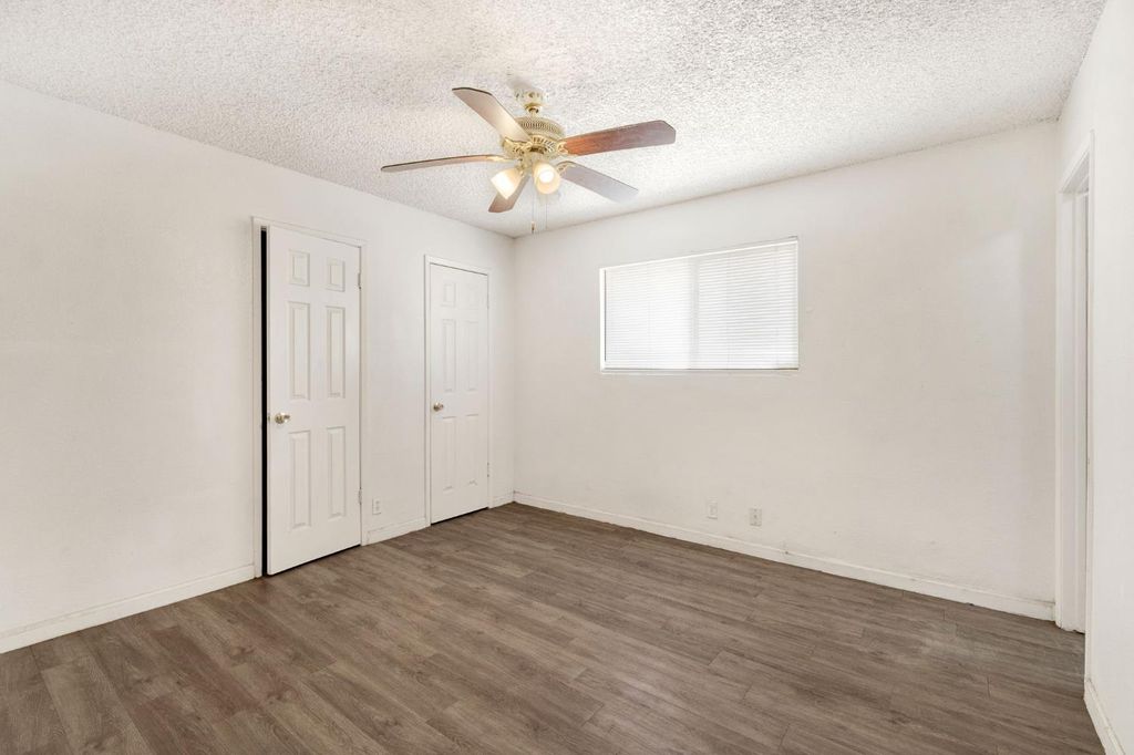 Image 18 of property listing at 2151 S Bardell Avenue, Fresno, CA 93706