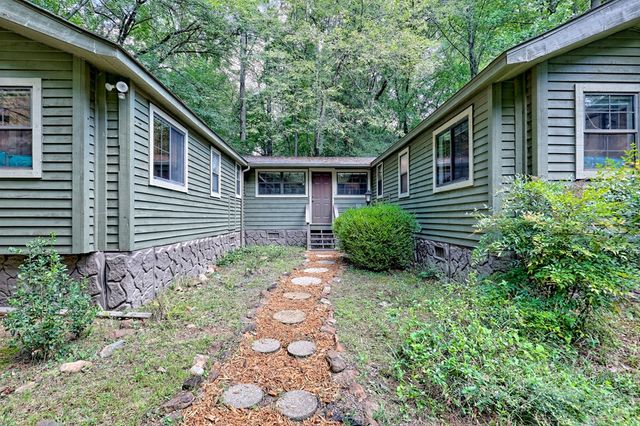 641 Cold Branch Road, Hayesville, NC 28904