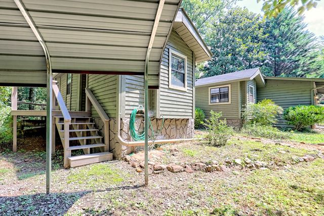 641 Cold Branch Road, Hayesville, NC 28904