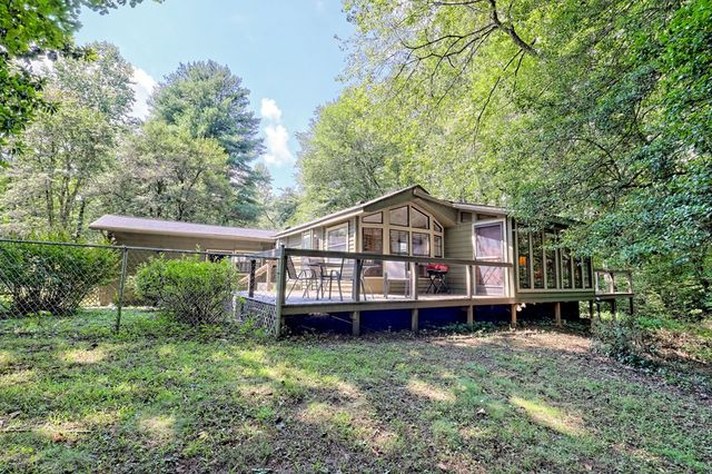 641 Cold Branch Road, Hayesville, NC 28904