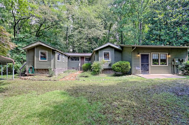 641 Cold Branch Road, Hayesville, NC 28904