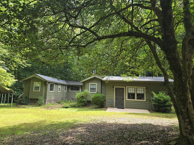 641 Cold Branch Road, Hayesville, NC 28904