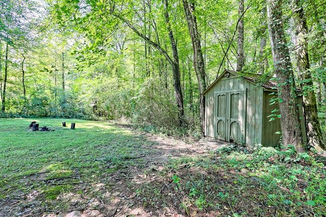 641 Cold Branch Road, Hayesville, NC 28904