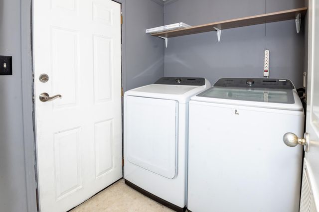 5074 Woodward, Coloma, MI 49038