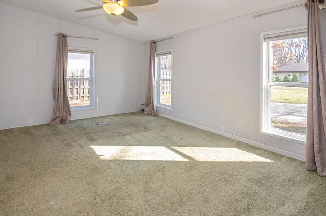 5074 Woodward, Coloma, MI 49038