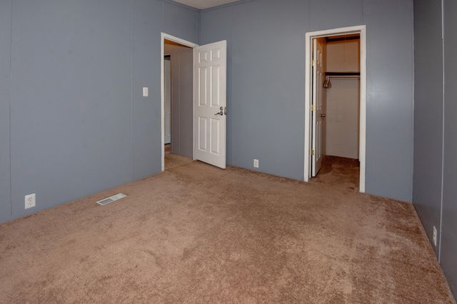 5074 Woodward, Coloma, MI 49038