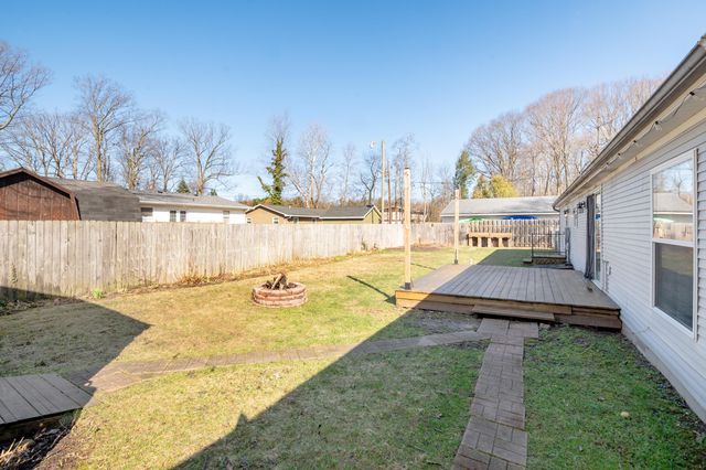 5074 Woodward, Coloma, MI 49038