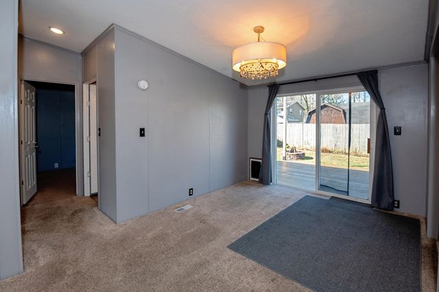 5074 Woodward, Coloma, MI 49038