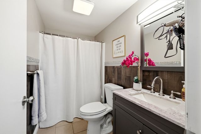 29 Plantation Dr 29, Agawam, MA 01001