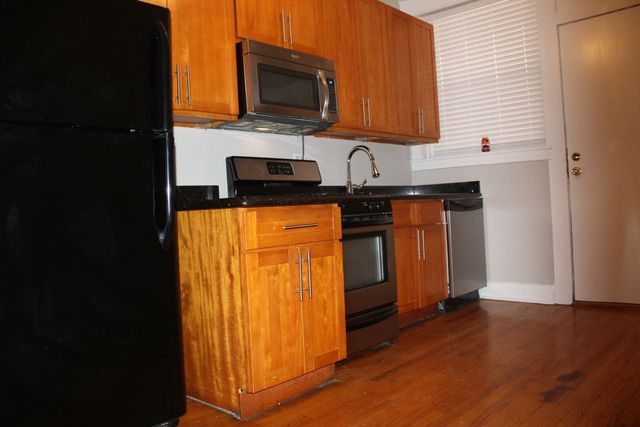 5024 N Winthrop Avenue 2E, Chicago, IL 60640