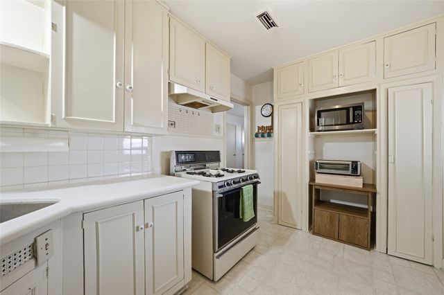 3716 Hubby Avenue, Waco, TX 76710