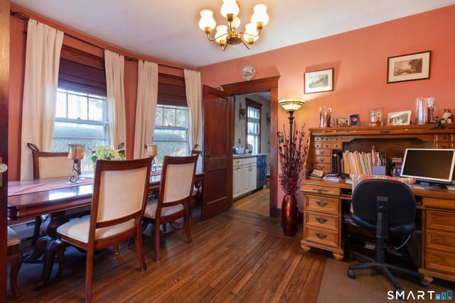 61 Home Place, Branford, CT 06405