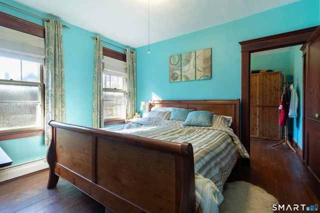 61 Home Place, Branford, CT 06405