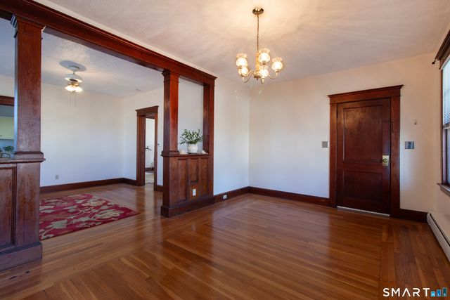 61 Home Place, Branford, CT 06405