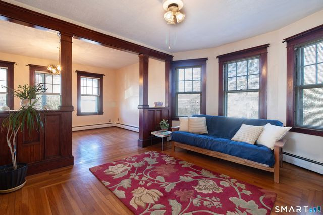 61 Home Place, Branford, CT 06405