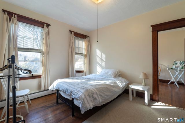 61 Home Place, Branford, CT 06405