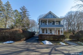 61 Home Place, Branford, CT 06405