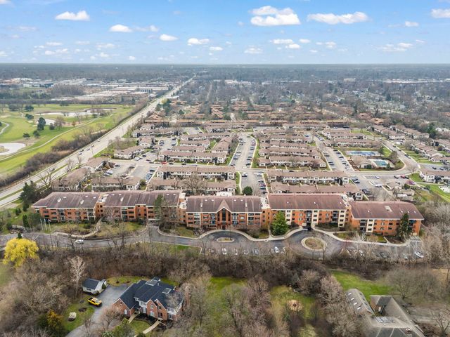 3525 S Cass Court 418, Oak Brook, IL 60523