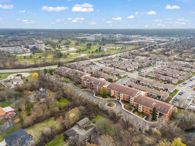 3525 S Cass Court 418, Oak Brook, IL 60523