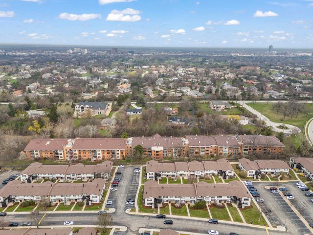3525 S Cass Court 418, Oak Brook, IL 60523