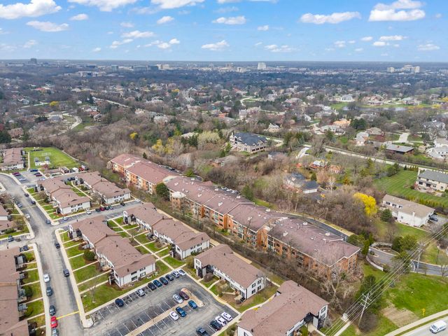 3525 S Cass Court 418, Oak Brook, IL 60523
