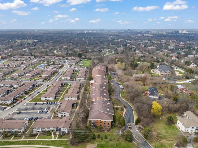 3525 S Cass Court 418, Oak Brook, IL 60523