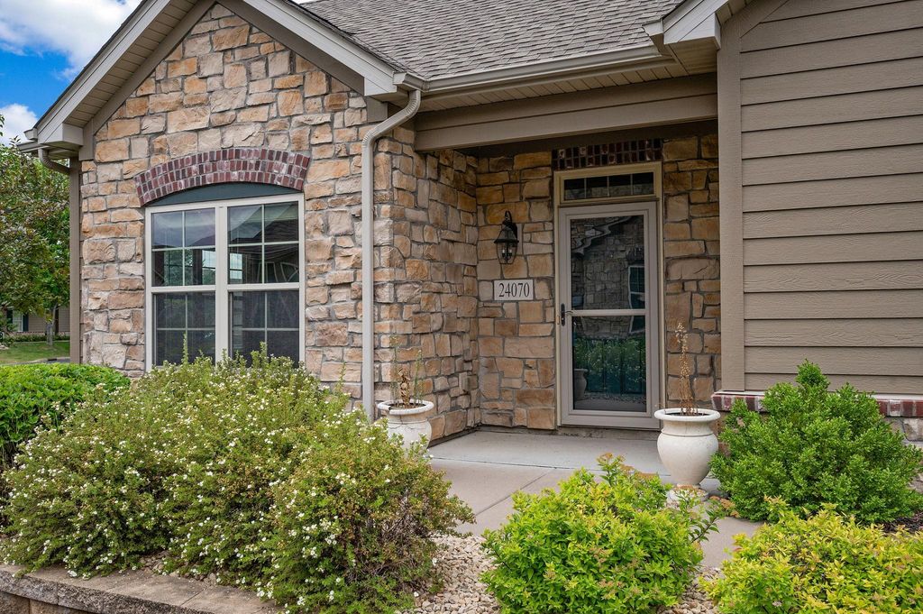 24070 Rivers Edge Road, Rogers, MN 55374