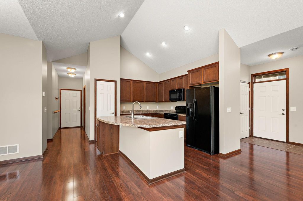 24070 Rivers Edge Road, Rogers, MN 55374 — photo 4