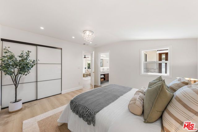 1180 Coronet Avenue, Pasadena, CA 91107