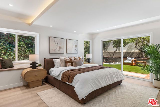 1180 Coronet Avenue, Pasadena, CA 91107