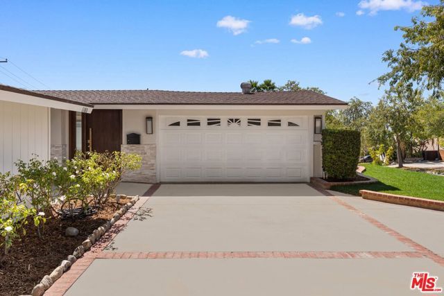 1180 Coronet Avenue, Pasadena, CA 91107