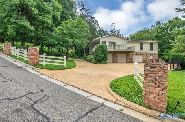 2801 Barcody Road, Huntsville, AL 35801