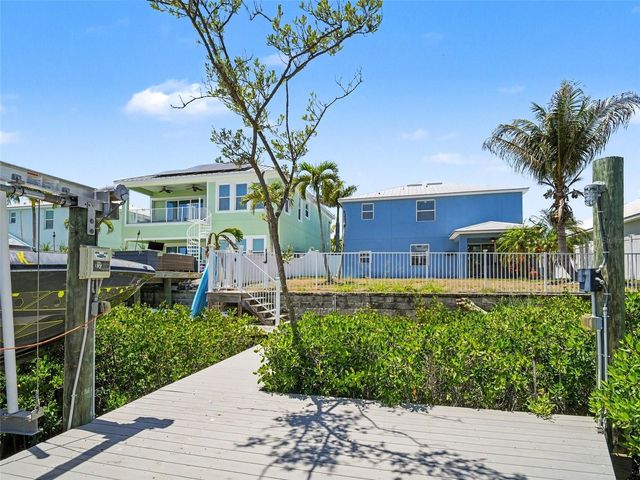 6417 KEY ISLAND AVE, Apollo Beach, FL 33572