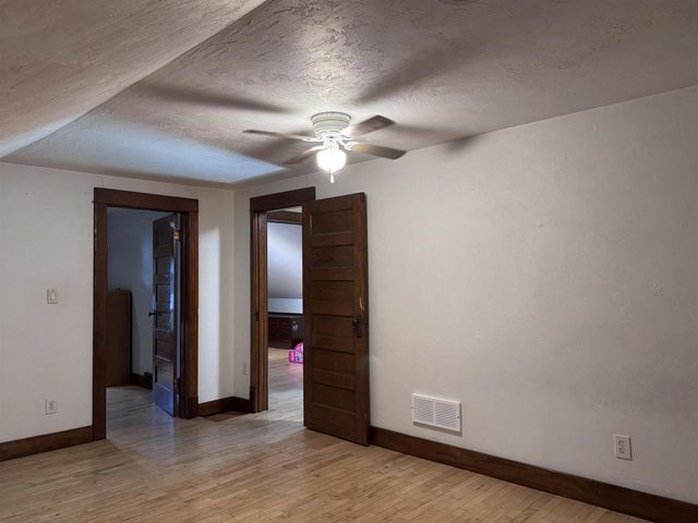 208 E CALUMET STREET, Appleton, WI 54915
