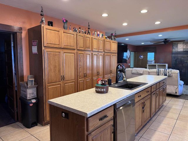208 E CALUMET STREET, Appleton, WI 54915