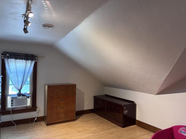 208 E CALUMET STREET, Appleton, WI 54915