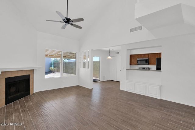 6801 W KINGS Avenue, Peoria, AZ 85382