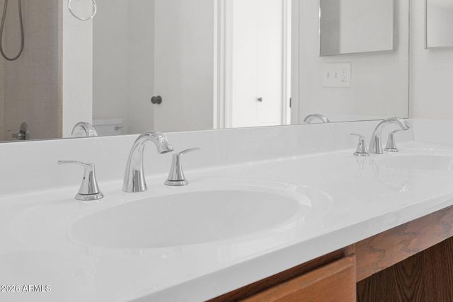 6801 W KINGS Avenue, Peoria, AZ 85382